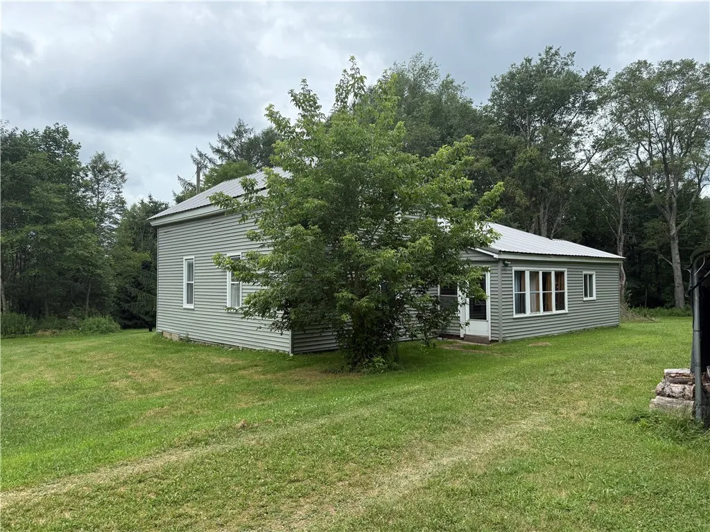8722 State Route 417, Genesee, New York 14754, Genesee, New York 14754, 3 Bedrooms Bedrooms, 6 Rooms Rooms,1 BathroomBathrooms,Residential,For Sale,8722 State Route 417, Genesee, New York 14754,R1625827