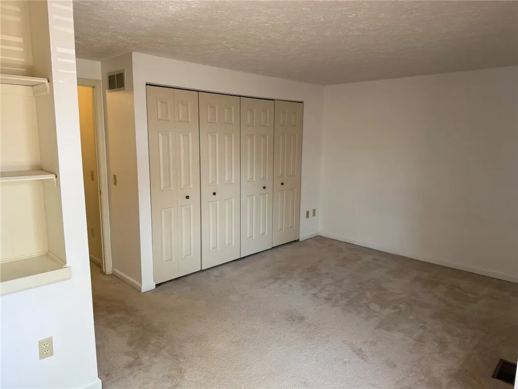 116 Jordache Lane, Ogden, New York 14559, Ogden, New York 14559, 2 Bedrooms Bedrooms, 4 Rooms Rooms,1 BathroomBathrooms,Residential Lease,For Rent,116 Jordache Lane, Ogden, New York 14559,R1625539