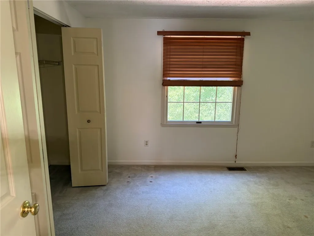 116 Jordache Lane, Ogden, New York 14559, Ogden, New York 14559, 2 Bedrooms Bedrooms, 4 Rooms Rooms,1 BathroomBathrooms,Residential Lease,For Rent,116 Jordache Lane, Ogden, New York 14559,R1625539