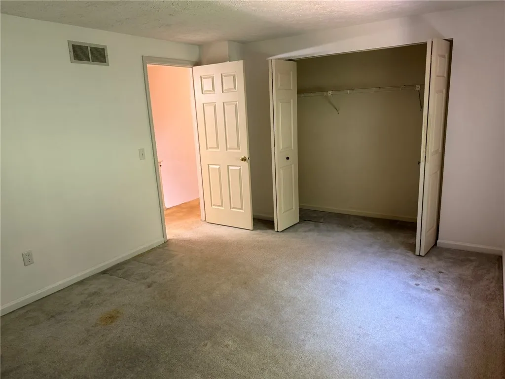 116 Jordache Lane, Ogden, New York 14559, Ogden, New York 14559, 2 Bedrooms Bedrooms, 4 Rooms Rooms,1 BathroomBathrooms,Residential Lease,For Rent,116 Jordache Lane, Ogden, New York 14559,R1625539