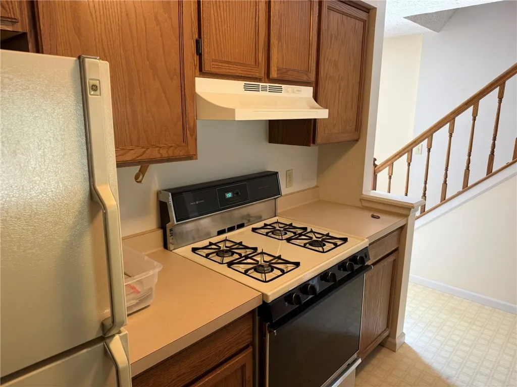 116 Jordache Lane, Ogden, New York 14559, Ogden, New York 14559, 2 Bedrooms Bedrooms, 4 Rooms Rooms,1 BathroomBathrooms,Residential Lease,For Rent,116 Jordache Lane, Ogden, New York 14559,R1625539