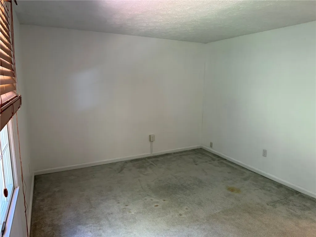 116 Jordache Lane, Ogden, New York 14559, Ogden, New York 14559, 2 Bedrooms Bedrooms, 4 Rooms Rooms,1 BathroomBathrooms,Residential Lease,For Rent,116 Jordache Lane, Ogden, New York 14559,R1625539