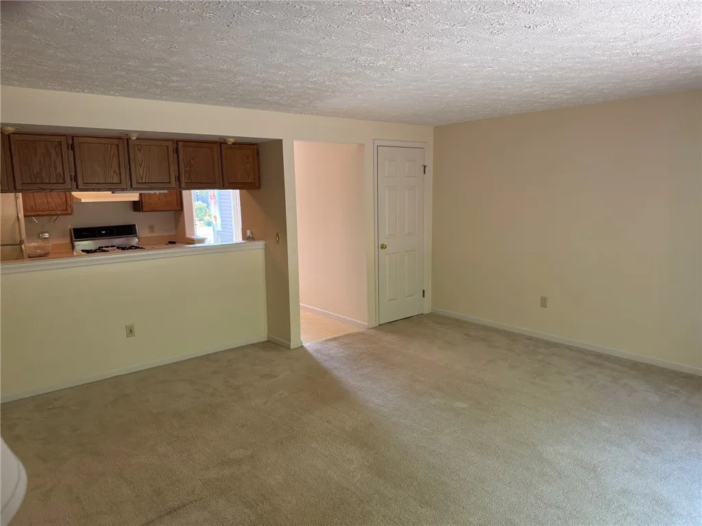 116 Jordache Lane, Ogden, New York 14559, Ogden, New York 14559, 2 Bedrooms Bedrooms, 4 Rooms Rooms,1 BathroomBathrooms,Residential Lease,For Rent,116 Jordache Lane, Ogden, New York 14559,R1625539