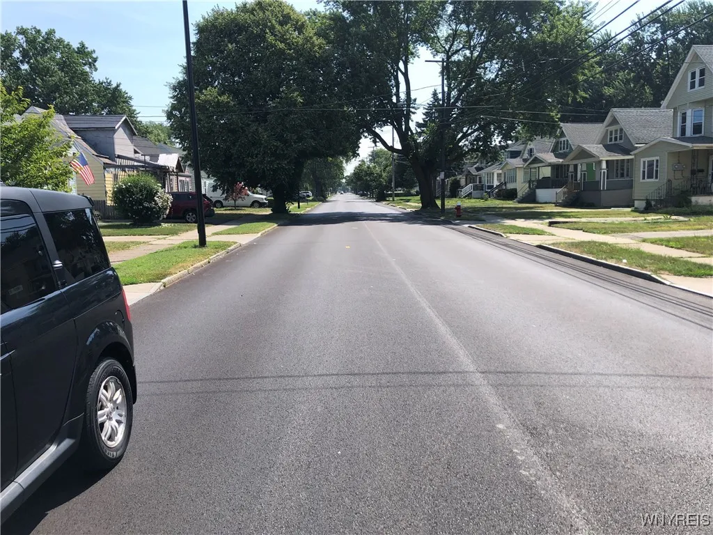 780 Tifft Street, Buffalo, New York 14220, Buffalo, New York 14220, 3 Bedrooms Bedrooms, 5 Rooms Rooms,1 BathroomBathrooms,Residential,For Sale,780 Tifft Street, Buffalo, New York 14220,B1625792
