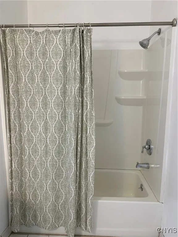 526 Plum Street 407, Syracuse, New York 13204, Syracuse, New York 13204, 2 Bedrooms Bedrooms, 6 Rooms Rooms,2 BathroomsBathrooms,Residential Lease,For Rent,526 Plum Street 407, Syracuse, New York 13204,S1625809