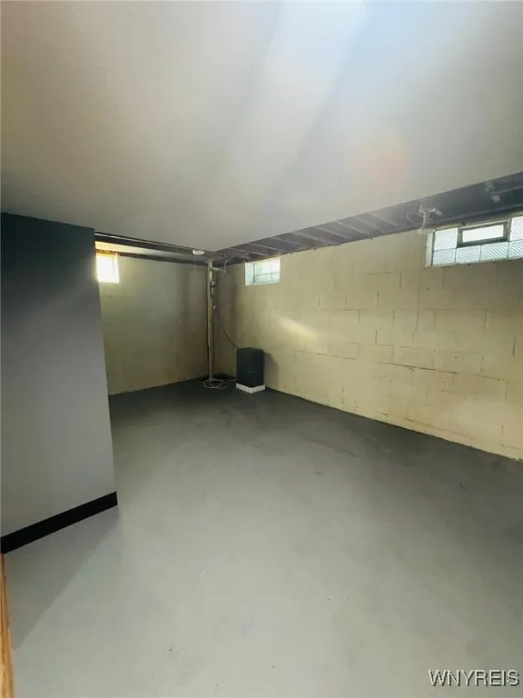 10 Ontario Drive, Cheektowaga, New York 14225, Cheektowaga, New York 14225, 4 Bedrooms Bedrooms, 6 Rooms Rooms,2 BathroomsBathrooms,Residential Lease,For Rent,10 Ontario Drive, Cheektowaga, New York 14225,B1625773
