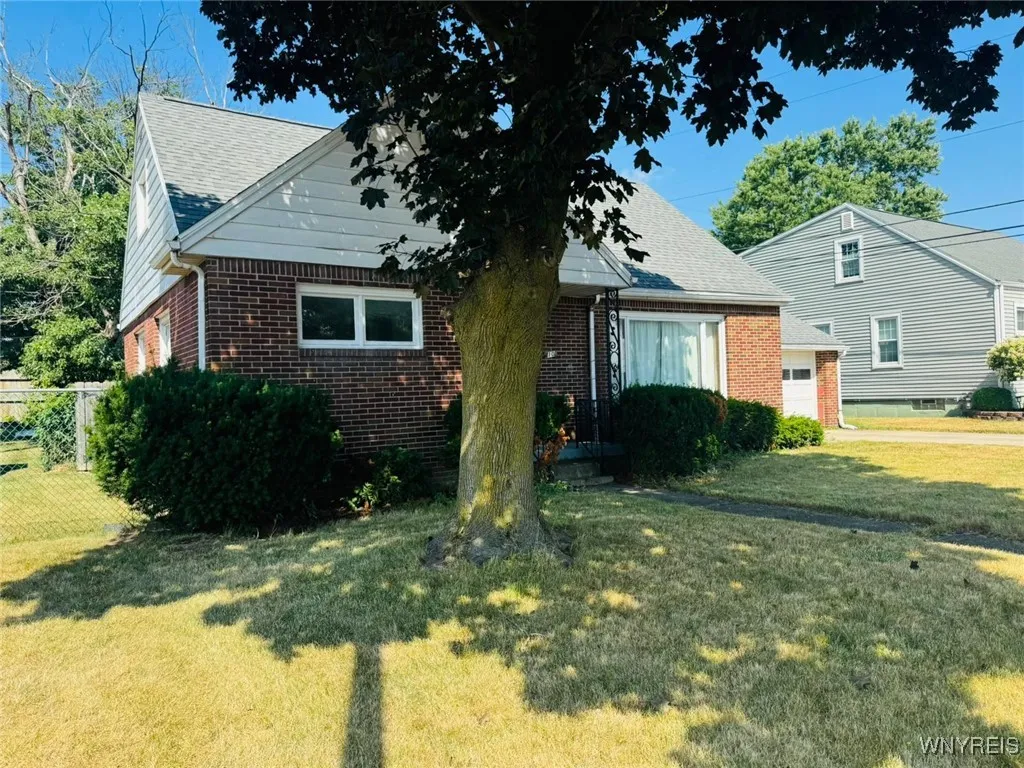 10 Ontario Drive, Cheektowaga, New York 14225, Cheektowaga, New York 14225, 4 Bedrooms Bedrooms, 6 Rooms Rooms,2 BathroomsBathrooms,Residential Lease,For Rent,10 Ontario Drive, Cheektowaga, New York 14225,B1625773