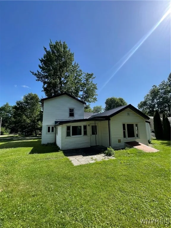43 Union Street, Collins, New York 14070, Collins, New York 14070, 1 Bedroom Bedrooms, 5 Rooms Rooms,1 BathroomBathrooms,Residential Lease,For Rent,43 Union Street, Collins, New York 14070,B1624898