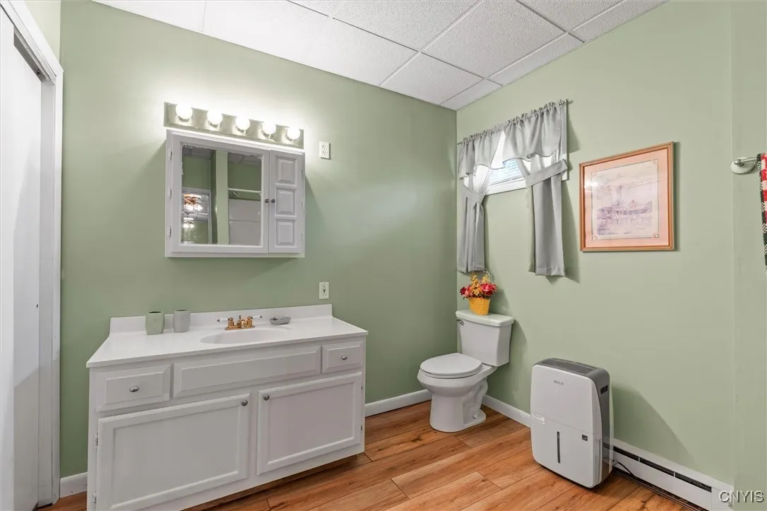 Lower level full bathroom
