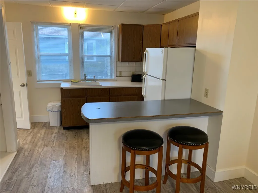 Lower rear kitchen