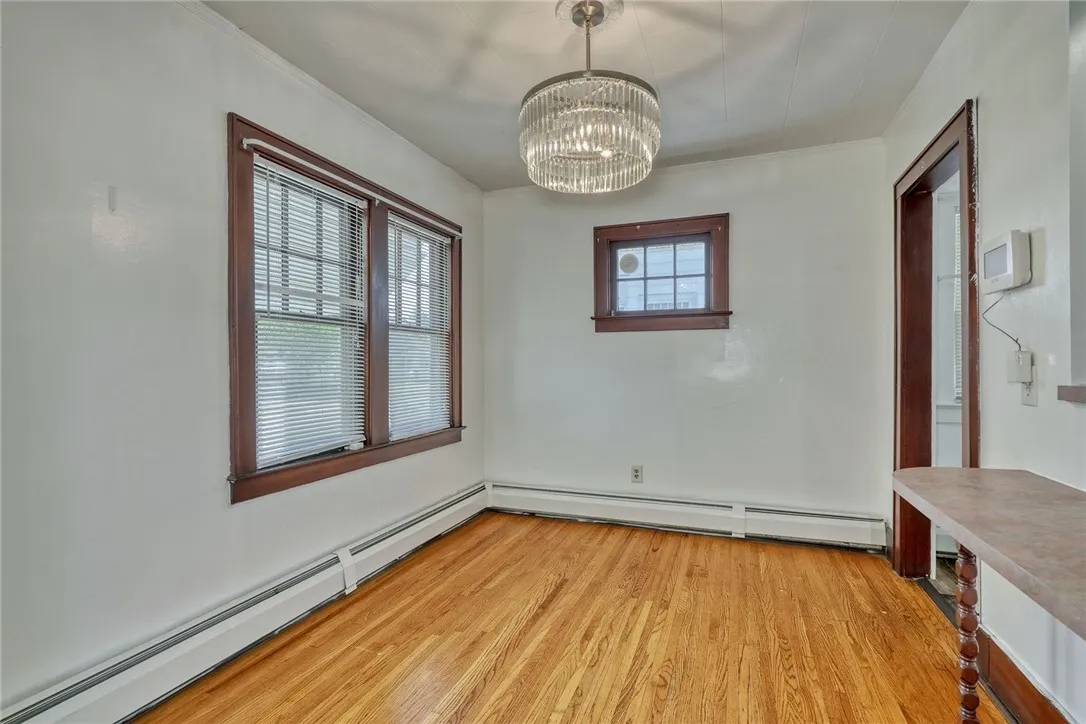 4 Belford Drive, Greece, New York 14616, Greece, New York 14616, 2 Bedrooms Bedrooms, 6 Rooms Rooms,1 BathroomBathrooms,Residential Lease,For Rent,4 Belford Drive, Greece, New York 14616,R1625558