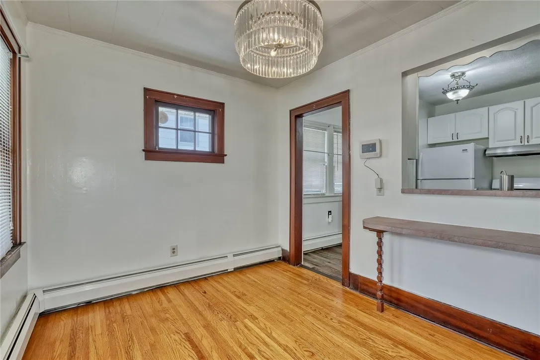 4 Belford Drive, Greece, New York 14616, Greece, New York 14616, 2 Bedrooms Bedrooms, 6 Rooms Rooms,1 BathroomBathrooms,Residential Lease,For Rent,4 Belford Drive, Greece, New York 14616,R1625558