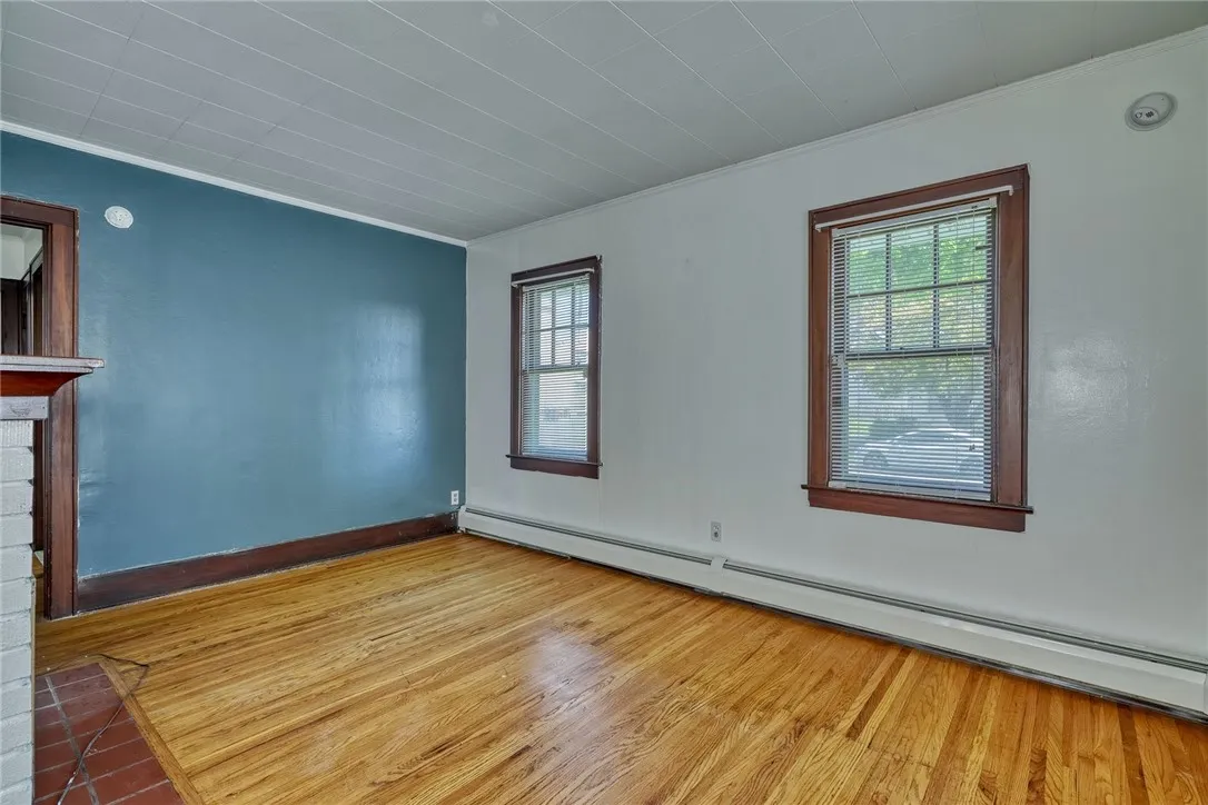4 Belford Drive, Greece, New York 14616, Greece, New York 14616, 2 Bedrooms Bedrooms, 6 Rooms Rooms,1 BathroomBathrooms,Residential Lease,For Rent,4 Belford Drive, Greece, New York 14616,R1625558