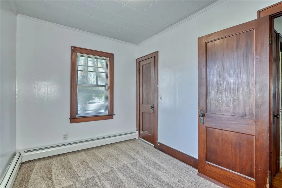 4 Belford Drive, Greece, New York 14616, Greece, New York 14616, 2 Bedrooms Bedrooms, 6 Rooms Rooms,1 BathroomBathrooms,Residential Lease,For Rent,4 Belford Drive, Greece, New York 14616,R1625558