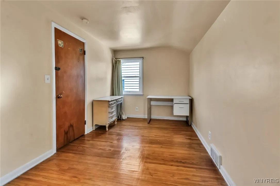 153 Ashford Avenue, Tonawanda, New York 14150, Tonawanda, New York 14150, 3 Bedrooms Bedrooms, 8 Rooms Rooms,1 BathroomBathrooms,Residential,For Sale,153 Ashford Avenue, Tonawanda, New York 14150,B1625925
