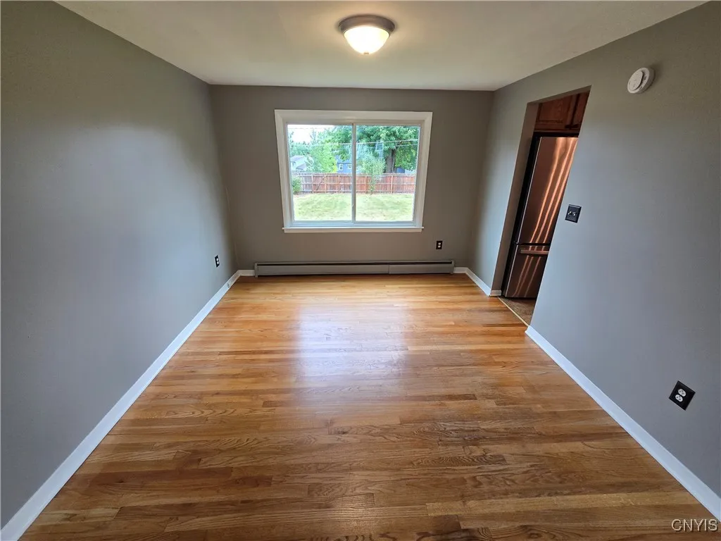 Formal dining​​‌​​​​‌​​‌‌​‌‌​​​‌‌​‌​‌​‌​​​‌​​ room