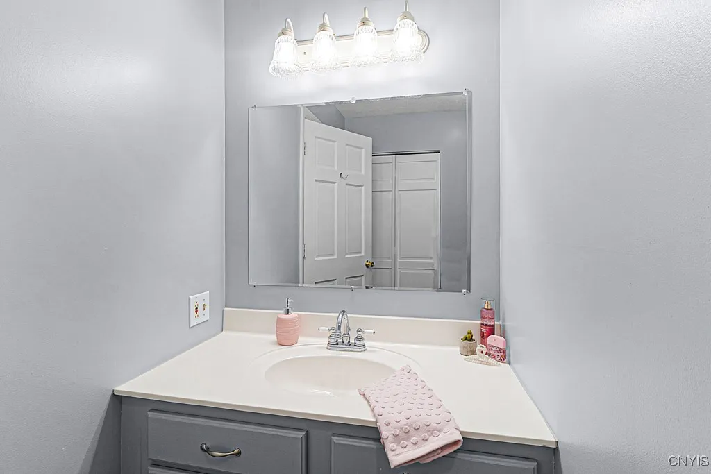 6775 Bryden Road, Kirkland, New York 13323, Kirkland, New York 13323, 4 Bedrooms Bedrooms, 9 Rooms Rooms,2 BathroomsBathrooms,Residential,Closed,6775 Bryden Road, Kirkland, New York 13323,0,S1625273