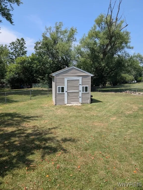 180 Burmon Drive, Orchard Park, New York 14127, Orchard Park, New York 14127, 3 Bedrooms Bedrooms, 7 Rooms Rooms,1 BathroomBathrooms,Residential,For Sale,180 Burmon Drive, Orchard Park, New York 14127,B1625807