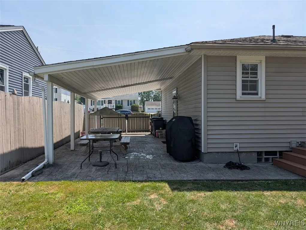 180 Burmon Drive, Orchard Park, New York 14127, Orchard Park, New York 14127, 3 Bedrooms Bedrooms, 7 Rooms Rooms,1 BathroomBathrooms,Residential,For Sale,180 Burmon Drive, Orchard Park, New York 14127,B1625807