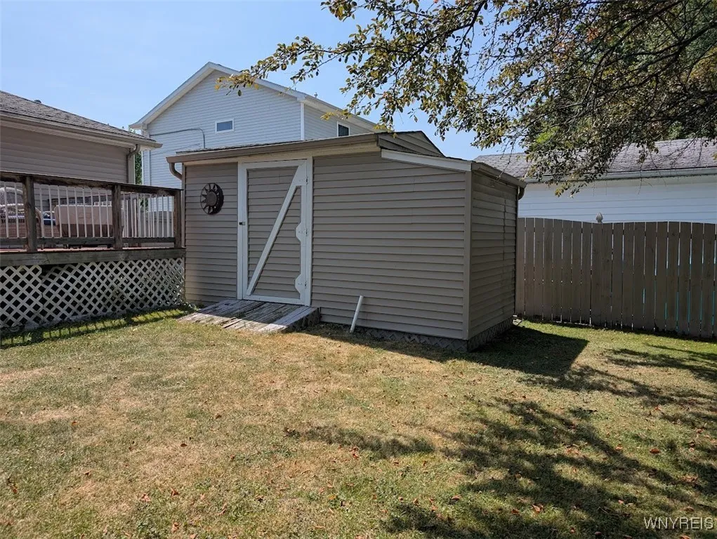 180 Burmon Drive, Orchard Park, New York 14127, Orchard Park, New York 14127, 3 Bedrooms Bedrooms, 7 Rooms Rooms,1 BathroomBathrooms,Residential,For Sale,180 Burmon Drive, Orchard Park, New York 14127,B1625807