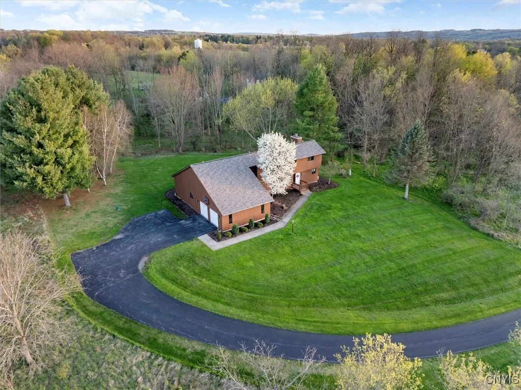 3578 South Street, Kirkland, New York 13323, Kirkland, New York 13323, 3 Bedrooms Bedrooms, 7 Rooms Rooms,2 BathroomsBathrooms,Residential,For Sale,3578 South Street, Kirkland, New York 13323,0,S1625939