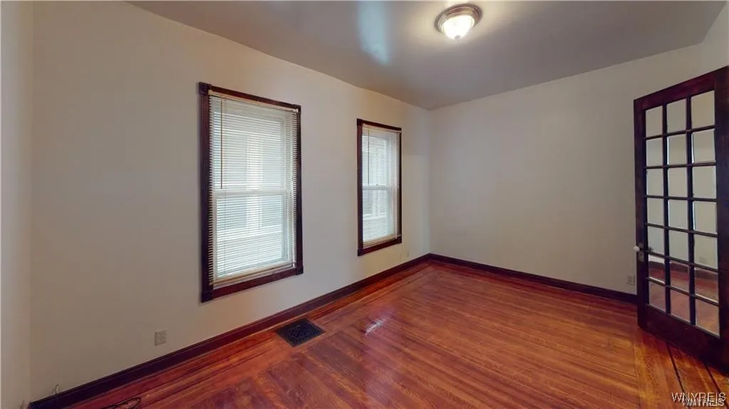 Bedroom 2 - 558 Breckenridge (lower), Buffalo, NY 14222