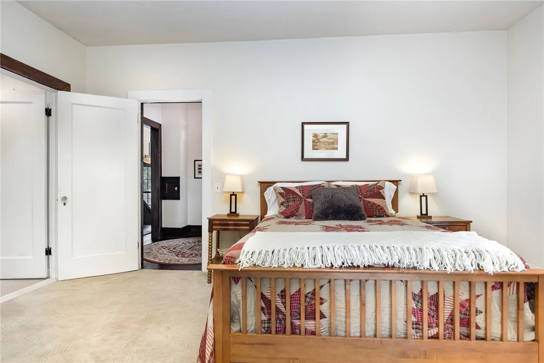 89 Browncroft Boulevard, Rochester, New York 14609, Rochester, New York 14609, 6 Bedrooms Bedrooms, 12 Rooms Rooms,3 BathroomsBathrooms,Residential,Closed,89 Browncroft Boulevard, Rochester, New York 14609,0,R1623233