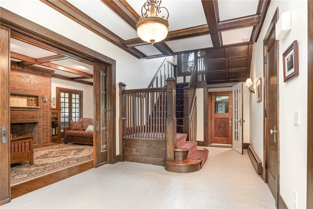 89 Browncroft Boulevard, Rochester, New York 14609, Rochester, New York 14609, 6 Bedrooms Bedrooms, 12 Rooms Rooms,3 BathroomsBathrooms,Residential,Closed,89 Browncroft Boulevard, Rochester, New York 14609,0,R1623233