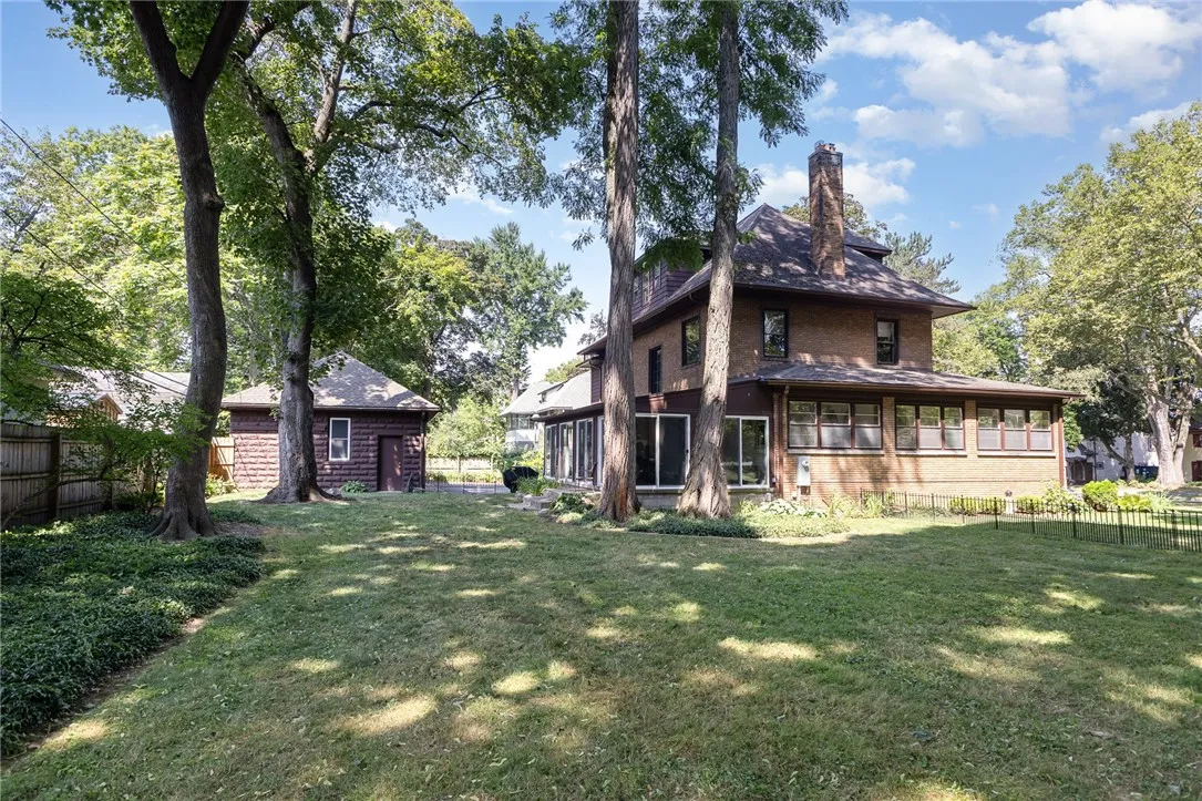 89 Browncroft Boulevard, Rochester, New York 14609, Rochester, New York 14609, 6 Bedrooms Bedrooms, 12 Rooms Rooms,3 BathroomsBathrooms,Residential,Closed,89 Browncroft Boulevard, Rochester, New York 14609,0,R1623233