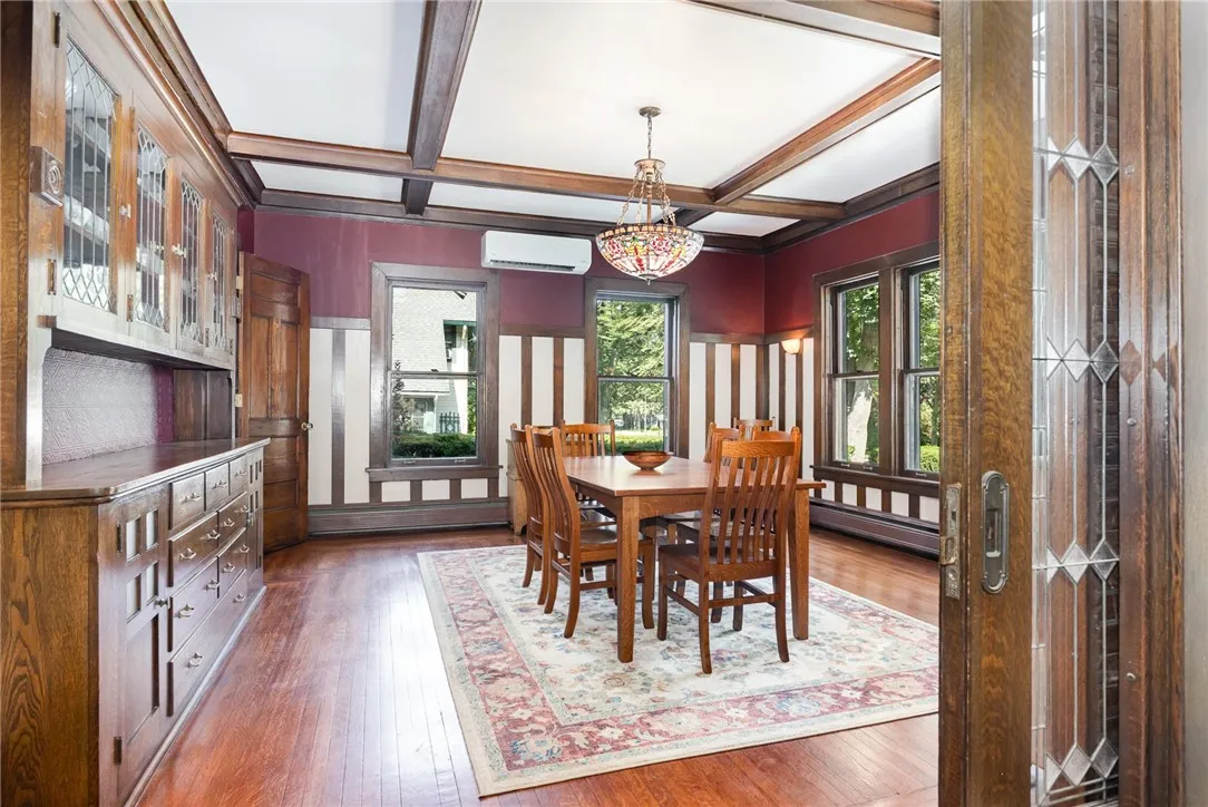 89 Browncroft Boulevard, Rochester, New York 14609, Rochester, New York 14609, 6 Bedrooms Bedrooms, 12 Rooms Rooms,3 BathroomsBathrooms,Residential,Closed,89 Browncroft Boulevard, Rochester, New York 14609,0,R1623233