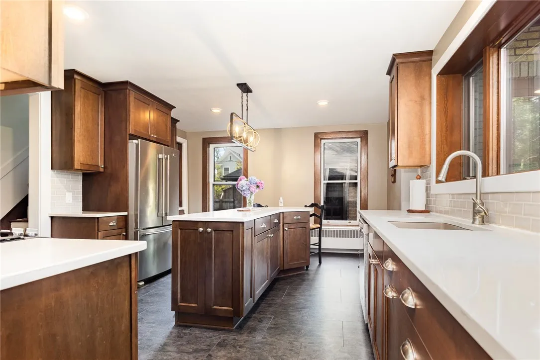 89 Browncroft Boulevard, Rochester, New York 14609, Rochester, New York 14609, 6 Bedrooms Bedrooms, 12 Rooms Rooms,3 BathroomsBathrooms,Residential,Closed,89 Browncroft Boulevard, Rochester, New York 14609,0,R1623233