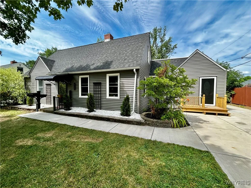58 Lynbrook Avenue, Tonawanda, New York 14150, Tonawanda, New York 14150, 4 Bedrooms Bedrooms, 8 Rooms Rooms,1 BathroomBathrooms,Residential,For Sale,58 Lynbrook Avenue, Tonawanda, New York 14150,B1625851
