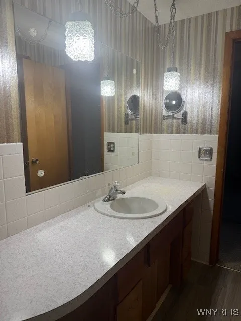 399 French Road, West Seneca, New York 14224, West Seneca, New York 14224, 3 Bedrooms Bedrooms, 5 Rooms Rooms,1 BathroomBathrooms,Residential,For Sale,399 French Road, West Seneca, New York 14224,B1625336