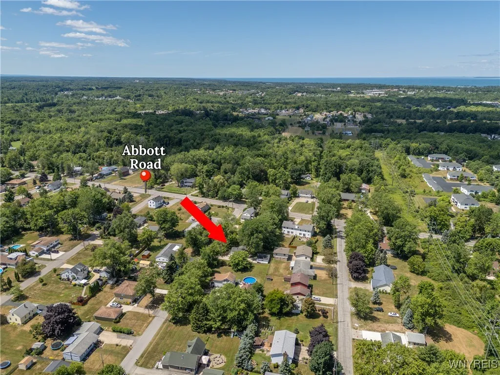 11 Middlesex Road, Orchard Park, New York 14127, Orchard Park, New York 14127, 3 Bedrooms Bedrooms, 5 Rooms Rooms,1 BathroomBathrooms,Residential,For Sale,11 Middlesex Road, Orchard Park, New York 14127,B1625876