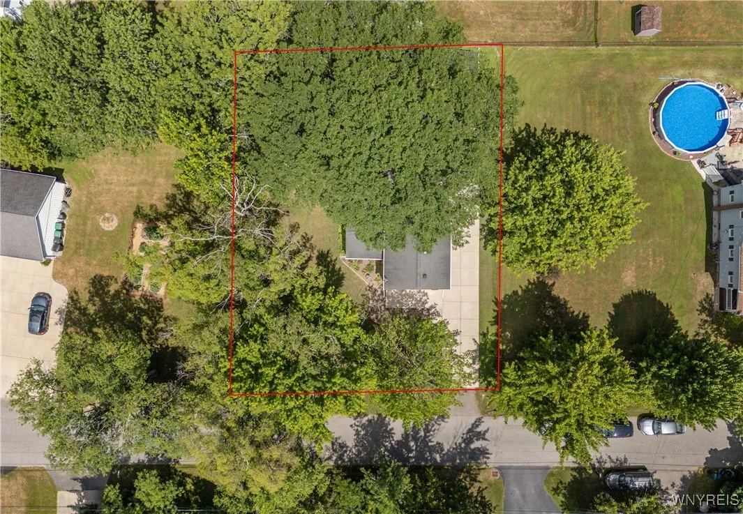 11 Middlesex Road, Orchard Park, New York 14127, Orchard Park, New York 14127, 3 Bedrooms Bedrooms, 5 Rooms Rooms,1 BathroomBathrooms,Residential,For Sale,11 Middlesex Road, Orchard Park, New York 14127,B1625876