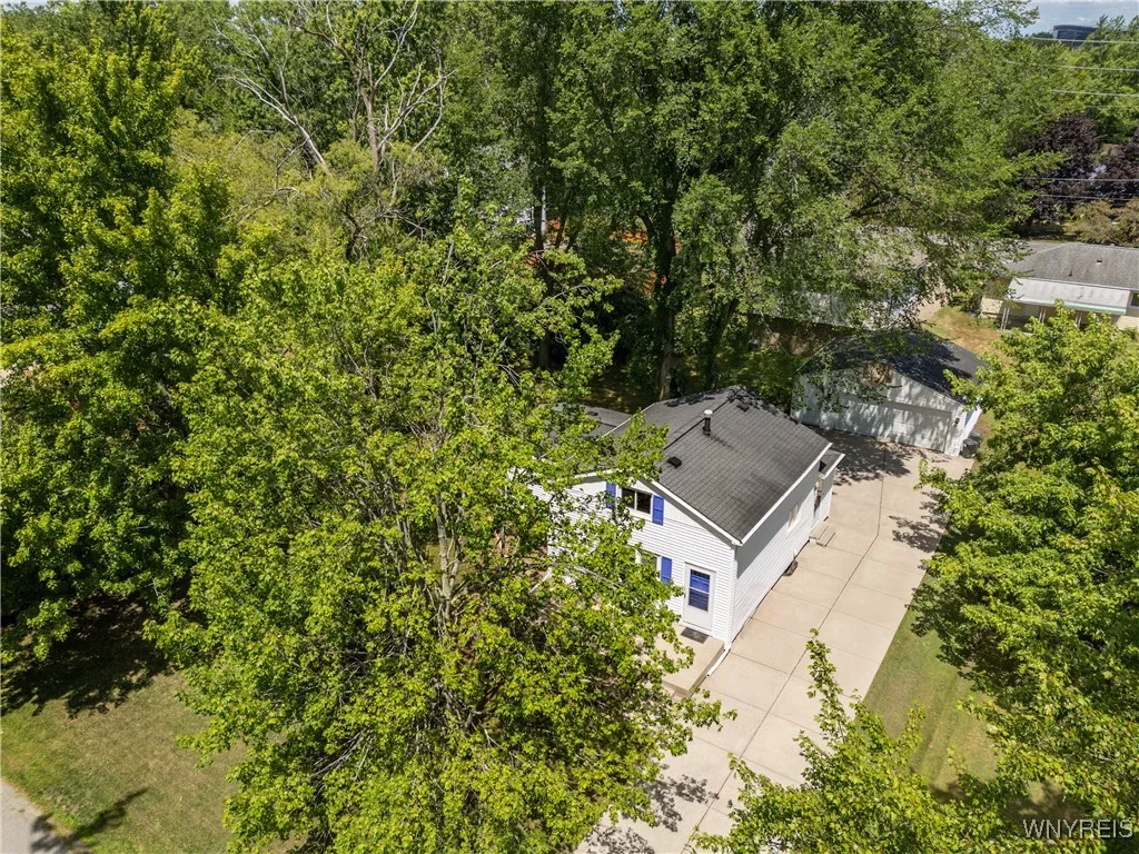 11 Middlesex Road, Orchard Park, New York 14127, Orchard Park, New York 14127, 3 Bedrooms Bedrooms, 5 Rooms Rooms,1 BathroomBathrooms,Residential,For Sale,11 Middlesex Road, Orchard Park, New York 14127,B1625876