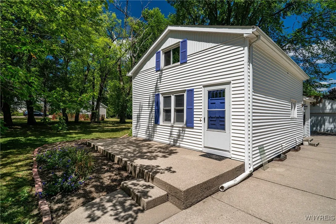 11 Middlesex Road, Orchard Park, New York 14127, Orchard Park, New York 14127, 3 Bedrooms Bedrooms, 5 Rooms Rooms,1 BathroomBathrooms,Residential,For Sale,11 Middlesex Road, Orchard Park, New York 14127,B1625876