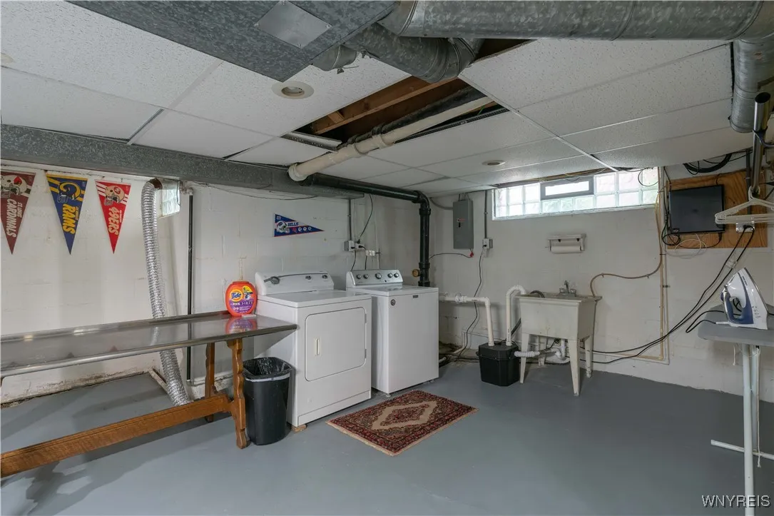 59 South Lincoln Avenue, Orchard Park, New York 14, Orchard Park, New York 14127, 3 Bedrooms Bedrooms, 9 Rooms Rooms,1 BathroomBathrooms,Residential,For Sale,59 South Lincoln Avenue, Orchard Park, New York 14,B1624136