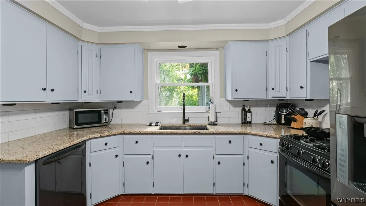 59 South Lincoln Avenue, Orchard Park, New York 14, Orchard Park, New York 14127, 3 Bedrooms Bedrooms, 9 Rooms Rooms,1 BathroomBathrooms,Residential,For Sale,59 South Lincoln Avenue, Orchard Park, New York 14,B1624136