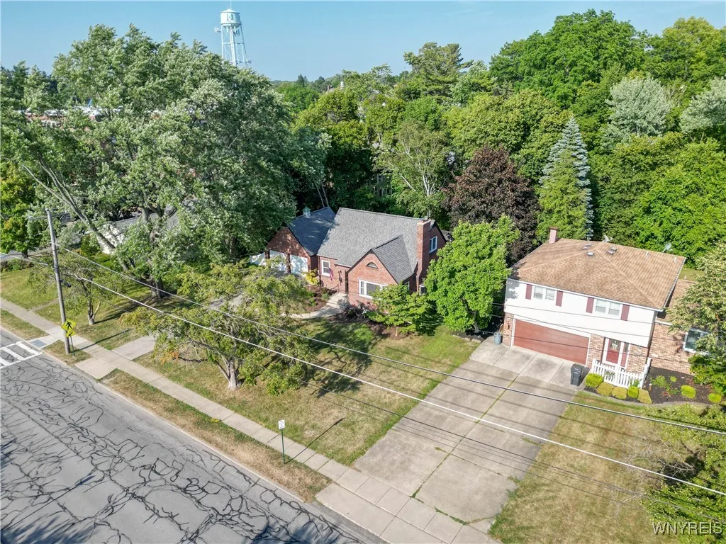 59 South Lincoln Avenue, Orchard Park, New York 14, Orchard Park, New York 14127, 3 Bedrooms Bedrooms, 9 Rooms Rooms,1 BathroomBathrooms,Residential,For Sale,59 South Lincoln Avenue, Orchard Park, New York 14,B1624136