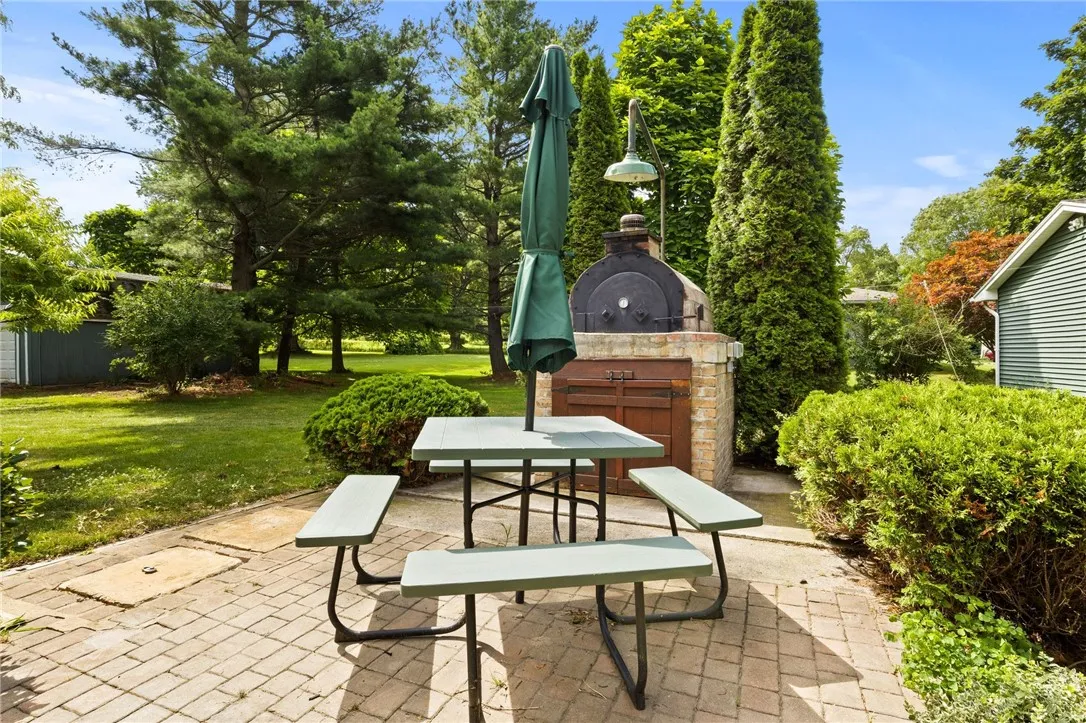 2331 Brick Schoolhouse Road, Hamlin, New York 1446, Hamlin, New York 14468, 3 Bedrooms Bedrooms, 7 Rooms Rooms,2 BathroomsBathrooms,Residential,Closed,2331 Brick Schoolhouse Road, Hamlin, New York 1446,0,R1625945