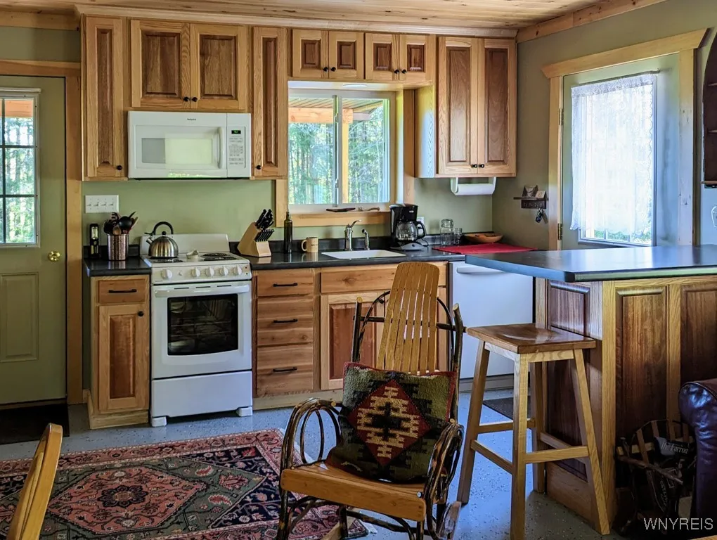 10246 Rile Road, Granger, New York 14735, Granger, New York 14735, 2 Bedrooms Bedrooms, 6 Rooms Rooms,1 BathroomBathrooms,Residential,Closed,10246 Rile Road, Granger, New York 14735,0,B1625614