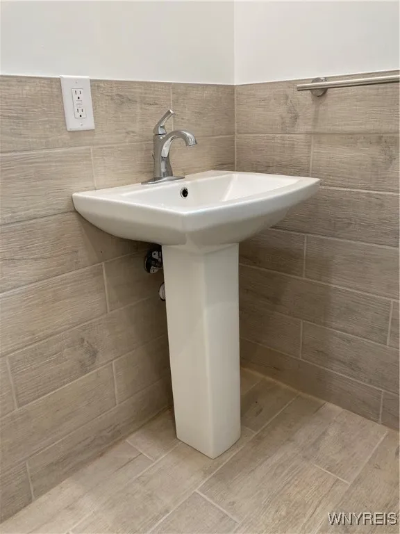 58 Trinity Place 7, Buffalo, New York 14201, Buffalo, New York 14201, 1 Room Rooms,1 BathroomBathrooms,Residential Lease,For Rent,58 Trinity Place 7, Buffalo, New York 14201,B1625512