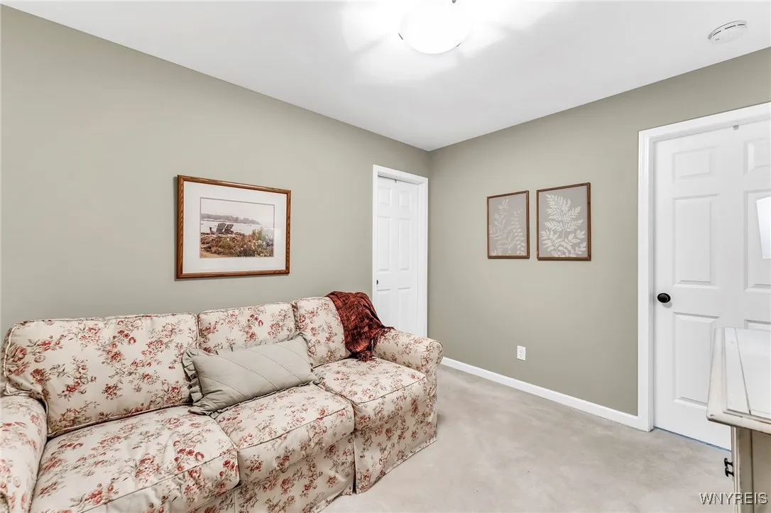 4650 Martingale Court, Aurora, New York 14052, Aurora, New York 14052, 3 Bedrooms Bedrooms, 6 Rooms Rooms,2 BathroomsBathrooms,Residential,Closed,4650 Martingale Court, Aurora, New York 14052,0,B1625955