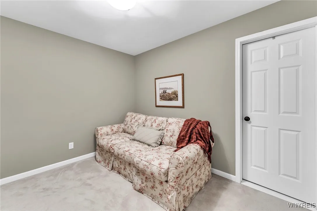 4650 Martingale Court, Aurora, New York 14052, Aurora, New York 14052, 3 Bedrooms Bedrooms, 6 Rooms Rooms,2 BathroomsBathrooms,Residential,Closed,4650 Martingale Court, Aurora, New York 14052,0,B1625955