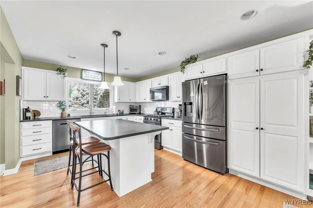 4650 Martingale Court, Aurora, New York 14052, Aurora, New York 14052, 3 Bedrooms Bedrooms, 6 Rooms Rooms,2 BathroomsBathrooms,Residential,Closed,4650 Martingale Court, Aurora, New York 14052,0,B1625955