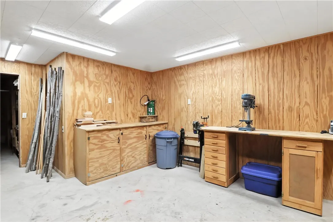 255 Five Points Road, Rush, New York 14543, Rush, New York 14543, 3 Bedrooms Bedrooms, 8 Rooms Rooms,2 BathroomsBathrooms,Residential,Closed,255 Five Points Road, Rush, New York 14543,0,R1623243