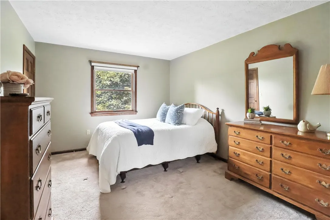 255 Five Points Road, Rush, New York 14543, Rush, New York 14543, 3 Bedrooms Bedrooms, 8 Rooms Rooms,2 BathroomsBathrooms,Residential,Closed,255 Five Points Road, Rush, New York 14543,0,R1623243