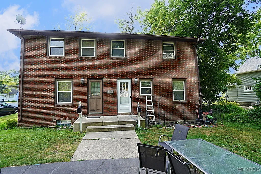 917 Nash Road, North Tonawanda, New York 14120, North Tonawanda, New York 14120, 4 Bedrooms Bedrooms, ,2 BathroomsBathrooms,Residential,For Sale,917 Nash Road, North Tonawanda, New York 14120,B1625509