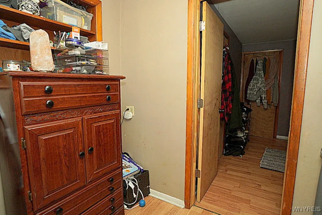 917 Nash Road, North Tonawanda, New York 14120, North Tonawanda, New York 14120, 4 Bedrooms Bedrooms, ,2 BathroomsBathrooms,Residential,For Sale,917 Nash Road, North Tonawanda, New York 14120,B1625509